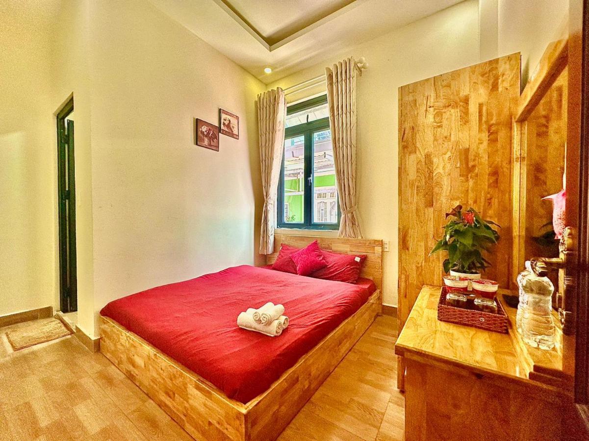 Hotel Khach San Minh Ha Dalat Exterior foto